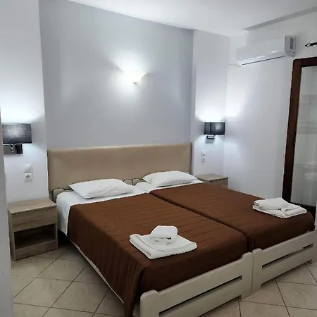 Stavroula's House Hotel *