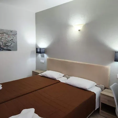 Hotel Stavroula's House *